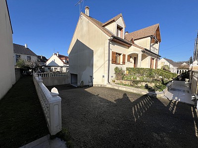 MAISON A VENDRE - PONTAULT COMBAULT - 154 m2 - 495000€