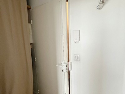 BUREAU A VENDRE - ST MAUR DES FOSSES - 27.13 m2 - 115 000 €