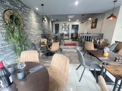 FONDS DE COMMERCE A CEDER - RESTAURANT - ST MAUR DES FOSSES - 197.04 m2 - 425 600 €