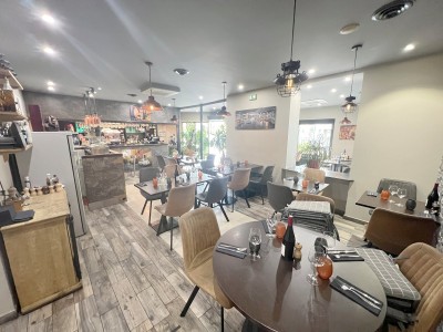 FONDS DE COMMERCE A CEDER - RESTAURANT - ST MAUR DES FOSSES - 197.04 m2 - 425 600 €