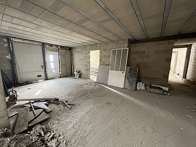 LOCAL COMMERCIAL A VENDRE - ST MAUR DES FOSSES - 510 m2 - 2 950 000 €