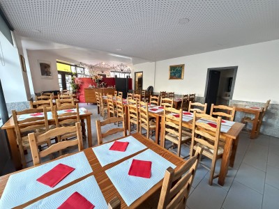 MURS COMMERCIAUX A VENDRE - ST MAUR DES FOSSES - 100 m2 - 1 250 000 €