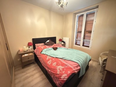 MURS COMMERCIAUX A VENDRE - ST MAUR DES FOSSES - 100 m2 - 1 250 000 €