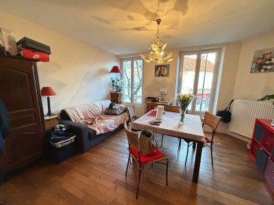 MURS COMMERCIAUX A VENDRE - ST MAUR DES FOSSES - 100 m2 - 1 250 000 €