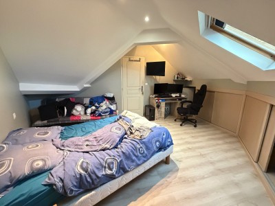 MURS COMMERCIAUX A VENDRE - ST MAUR DES FOSSES - 100 m2 - 1 250 000 €