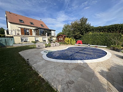 MAISON A VENDRE - LA QUEUE EN BRIE - 140 m2 - 680000€