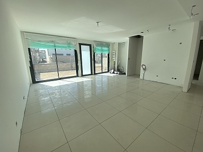 MAISON A VENDRE - ST MAUR DES FOSSES - 92.45 m2 - 570000€