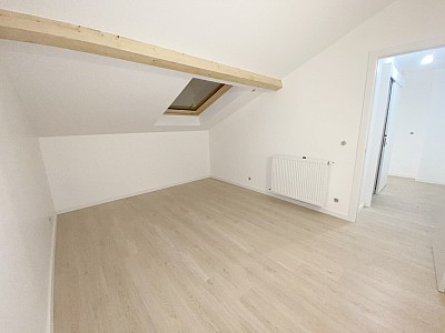 MAISON A VENDRE - ST MAUR DES FOSSES - 104.4 m2 - 685000€