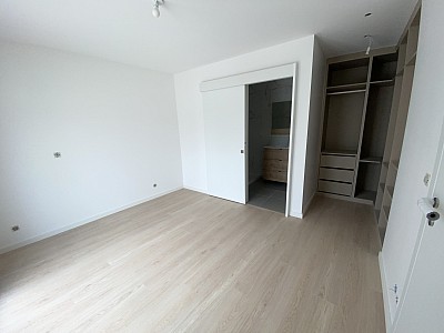 MAISON A VENDRE - ST MAUR DES FOSSES - 104.4 m2 - 685000€