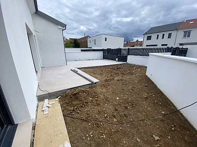 MAISON A VENDRE - ST MAUR DES FOSSES - 99.3 m2 - 610 000 €