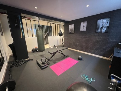 MAISON A VENDRE - ST MAUR DES FOSSES - 220 m2 - 1 390 000 €