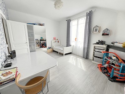 MAISON A VENDRE - ST MAUR DES FOSSES - 110 m2 - 799 000 €