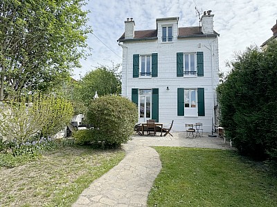 MAISON A VENDRE - SUCY EN BRIE - 209 m2 - 649 000 €